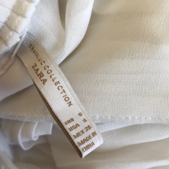 Zara Sleeveless Blouse - Picture 12 of 13